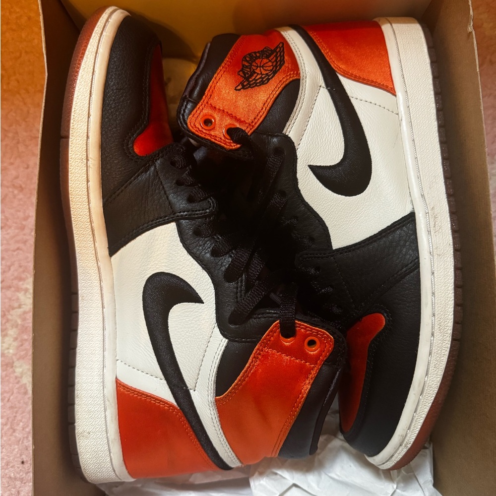Women’s shattered backboard 1s Satin